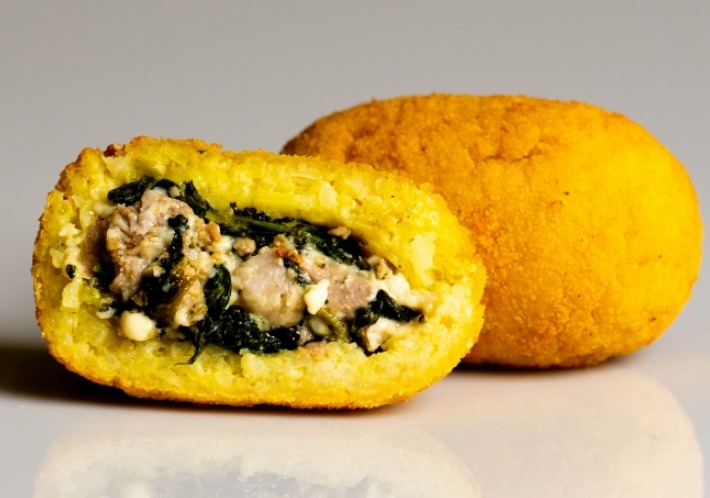 Arancini Paesano Surgelati: Salsiccia, Friarielli e Besciamella per Fornitori e Ristoranti di Eccellenza